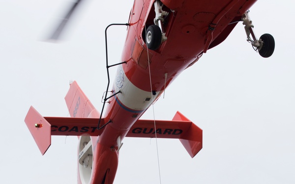 Coast Guard FOB Mugu conducts cliff rescue training