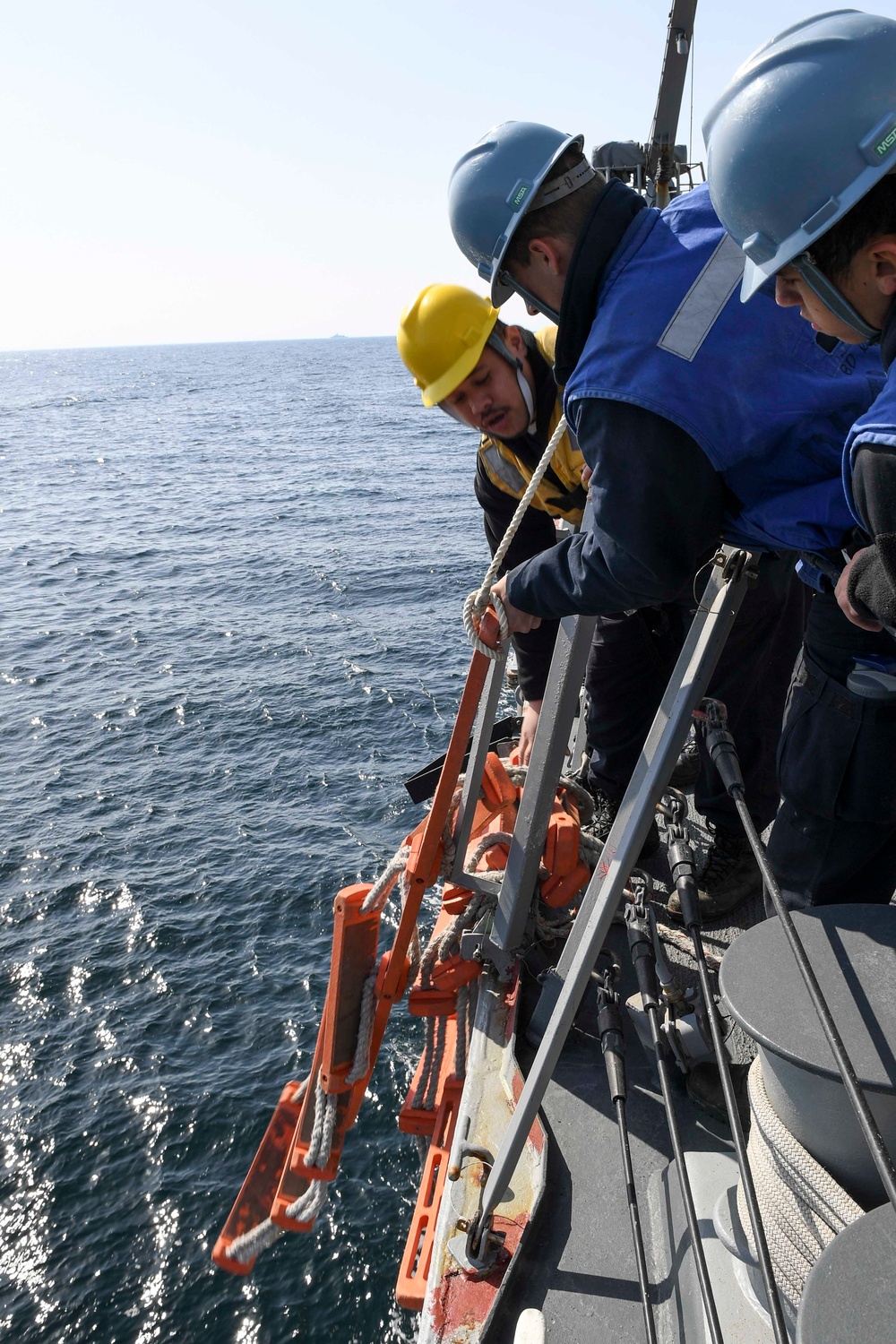 USS Wayne E. Meyer Conducts a Bilateral VBSS Drill with the Republic of Korea Navy