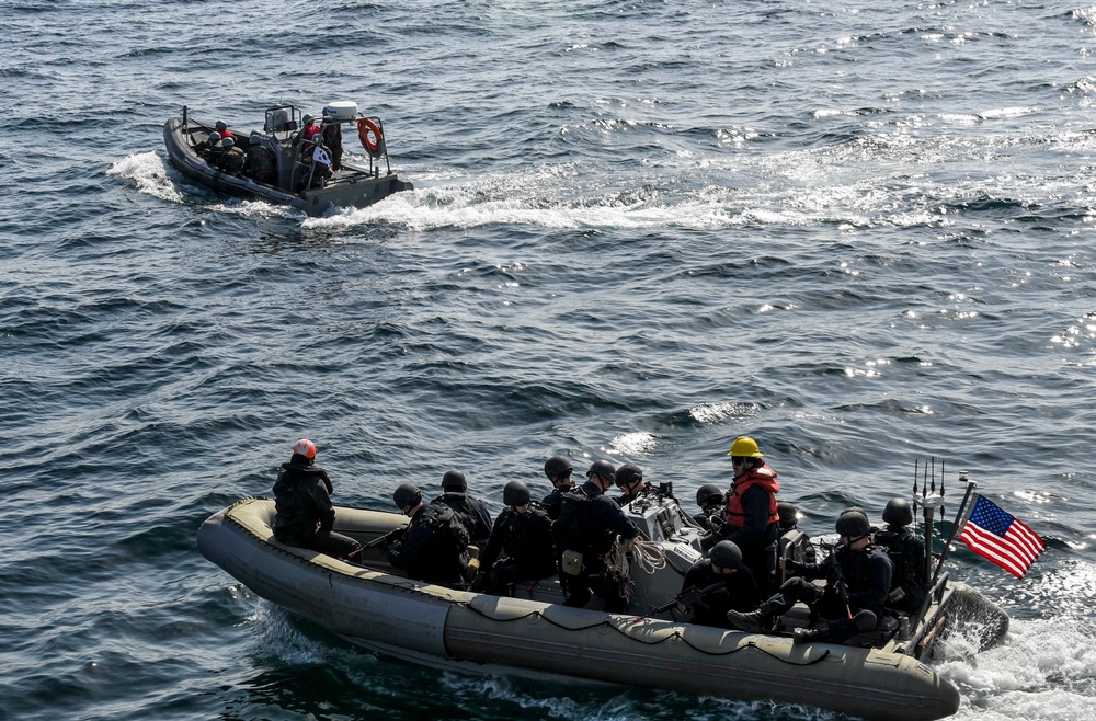 USS Wayne E. Meyer Conducts a Bilateral VBSS Drill with the Republic of Korea Navy