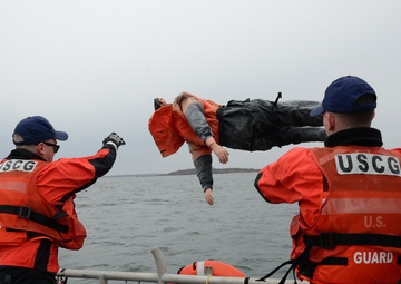Coast Guard Station Castle Hill underway for training