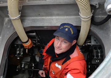 Coast Guard Station Castle Hill underway for training