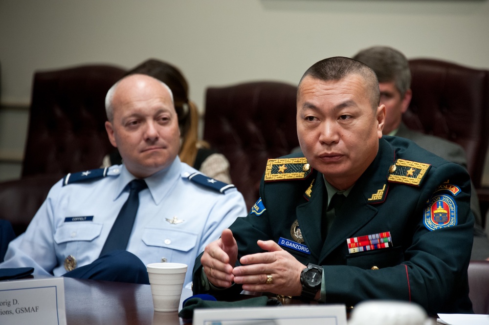 Mongolian Armed Forces Delegation Visits Air University