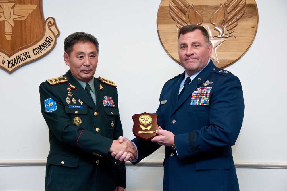 Mongolian Armed Forces Delegation Visits Air University