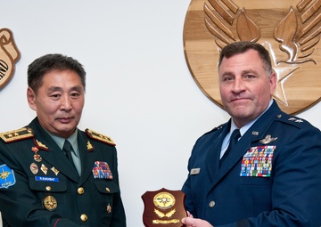 Mongolian Armed Forces Delegation Visits Air University