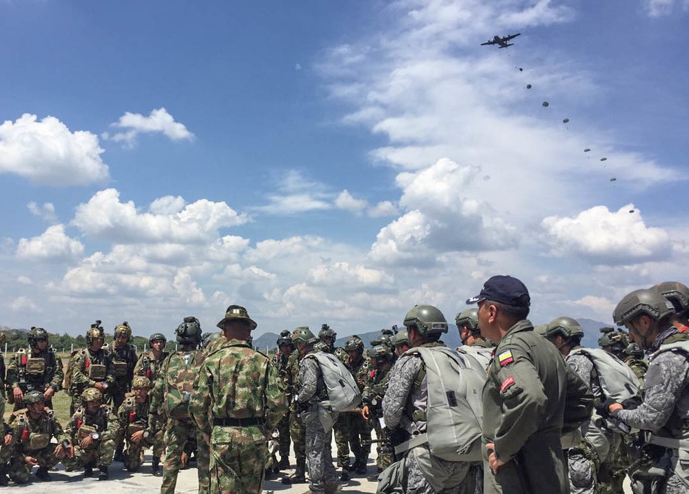 Air Advisors, Colombian military accomplish joint training