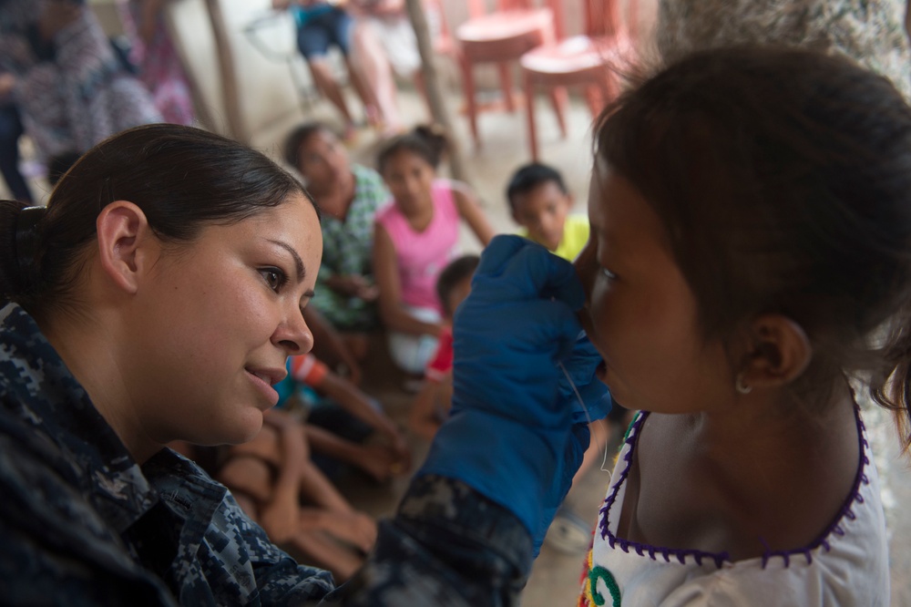 CP-17 Provides Medical Services at Wayuu Village in Colombia