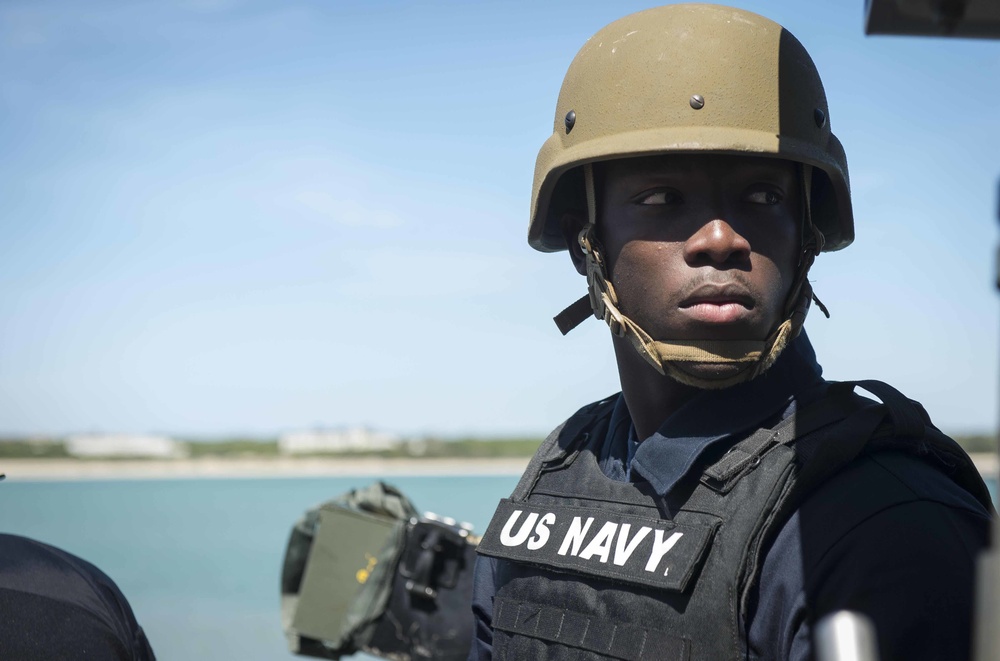 USS Ross (DDG 71) Conducting Naval Operations