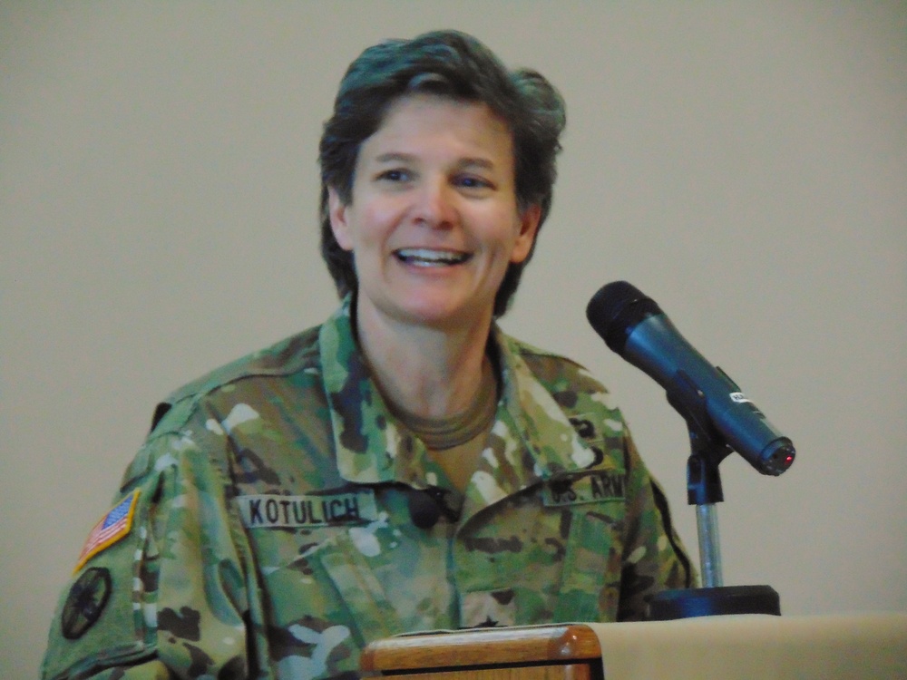 316TH Army Reserve Honor Woman's History Month