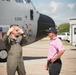 PGA golfer visits 403rd Wing