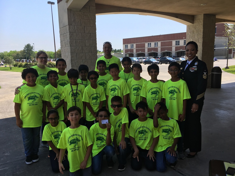 NRD Houston, City Outreach Team up for SeaPerch Regional Competition