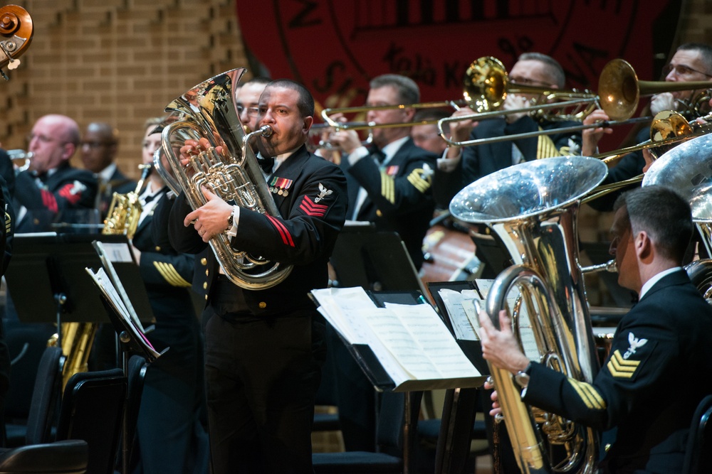 Navy Band visits Sioux City