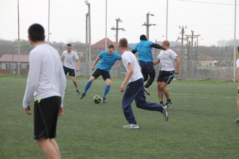 Americans, Romanians build bonds through soccer