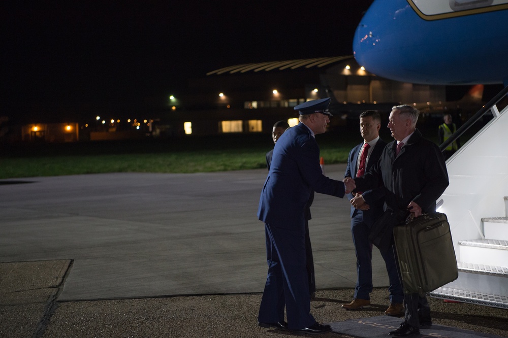 SD arrives in London