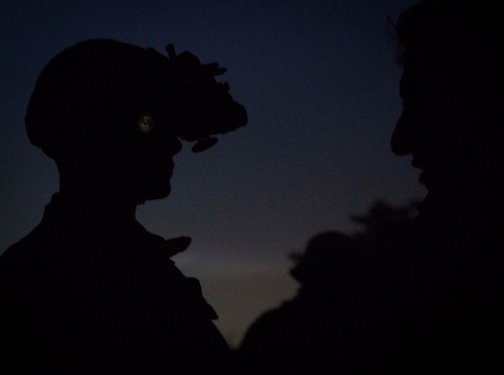 U.S. Recon Marines conduct night stalking in Republic of Korea