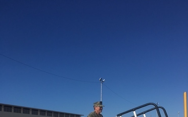 USPACOM Commander Tours Naval Oceanographic Ship