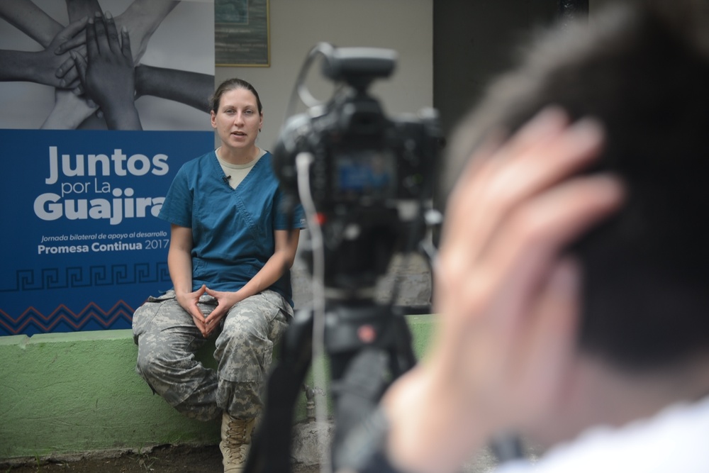 CP-17 Veterinarians  Provide Animal Care in Colombia