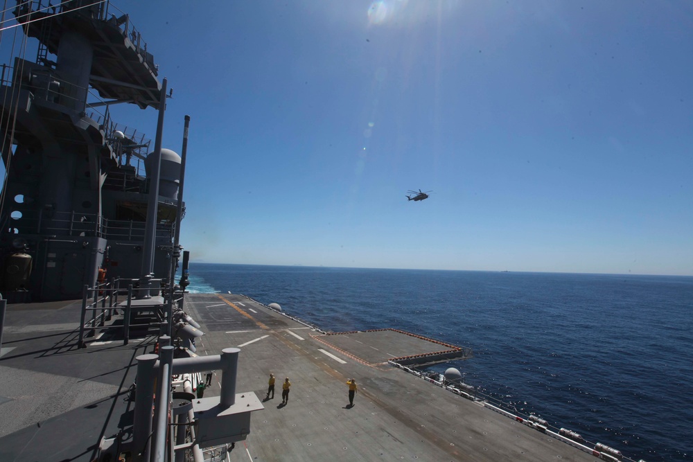 VMM-161 (reinforced) Lands aboard the USS AMERICA
