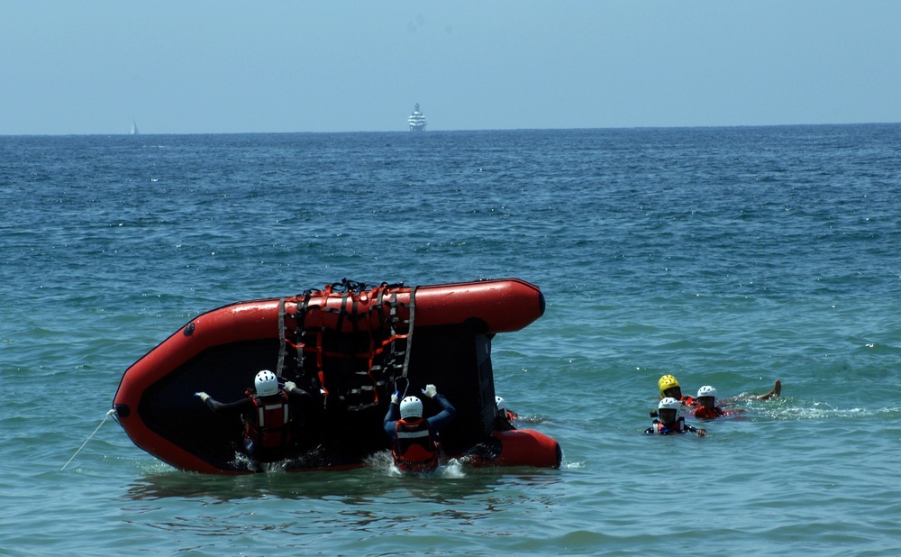 U.S., Mexican Civilian First Responders Complete Water Search and Rescue Training