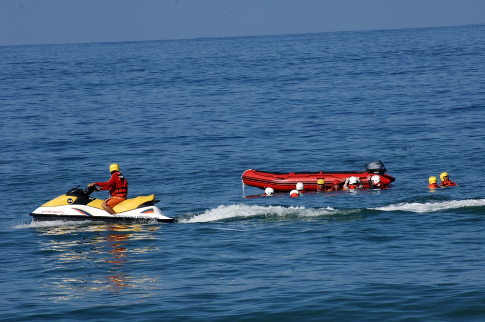 U.S., Mexican Civilian First Responders Complete Water Search and Rescue Training