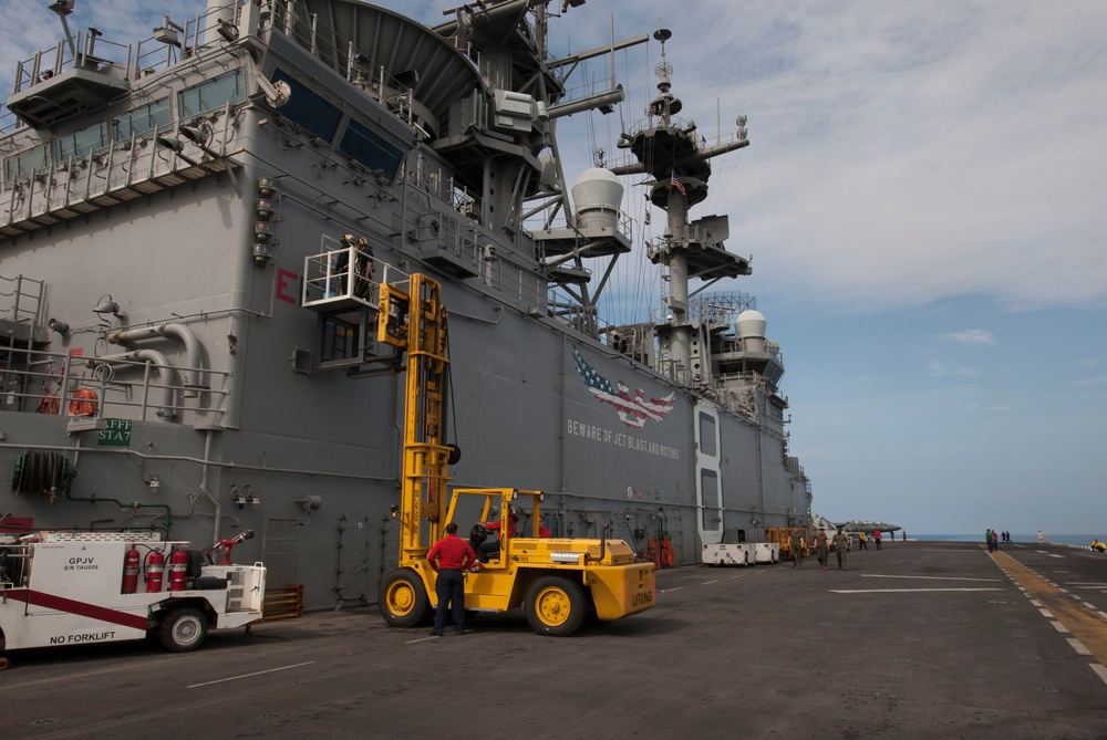 USS MAKIN ISLAND DEPLOYMENT