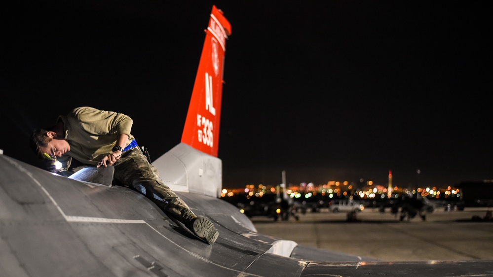 187th Fighter Wing maintainers during Red Flag 17-2