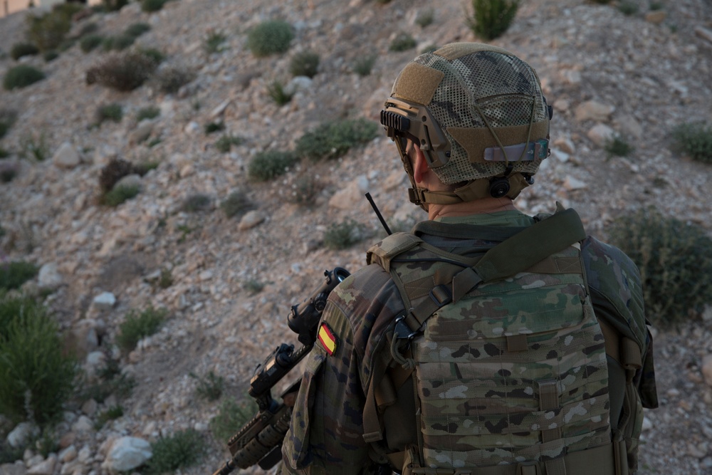 Together As One: U.S. Marines and Spanish SOF conduct MOUT exercise