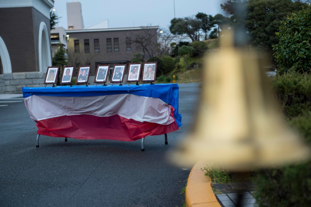 Chief petty officers from U.S. 7th Fleet and USS Blue Ridge (LCC 19) honor fallen chiefs on the day of the 124th birthday of the chief petty officers rank