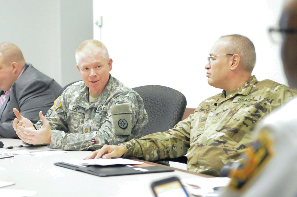 Army Reserve discuss capabilities with City of Pittsburgh