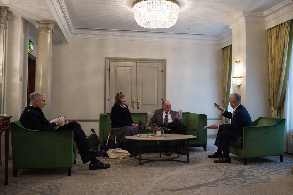 SD meets with Prof. Colin S. Gray