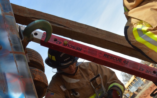 507th Civil Engineer Squadron participate in a heavy vehicle extrication exercise