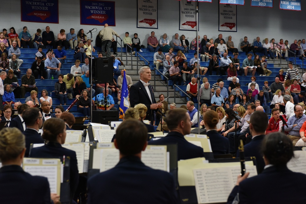 Premier Air Force Band Plays in Charlotte