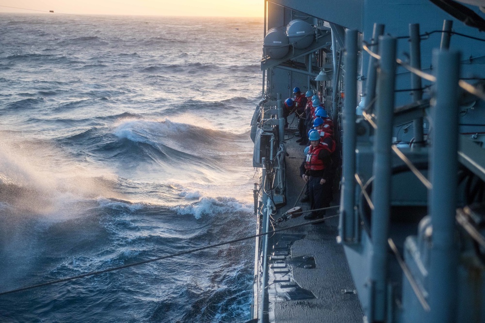 USS Princeton (CG 59) Conducts RAS During COMPTUEX