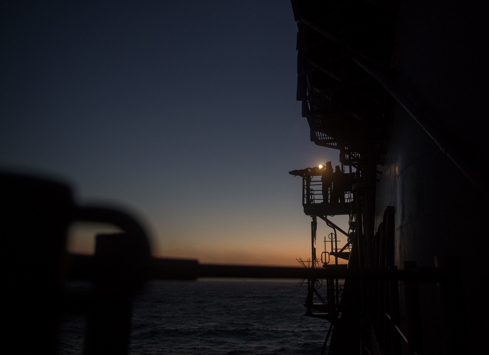 USS Princeton (CG 59) Conducts RAS During COMPTUEX