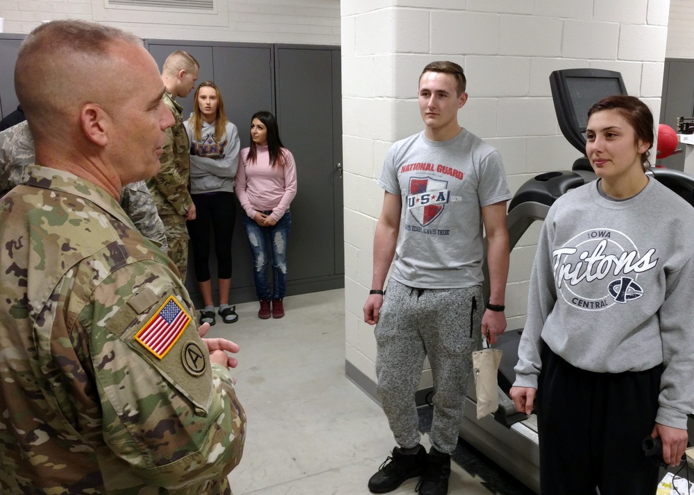 Maj. Gen. Orr visits with Iowa Air and Army Guard members in Fort Dodge.