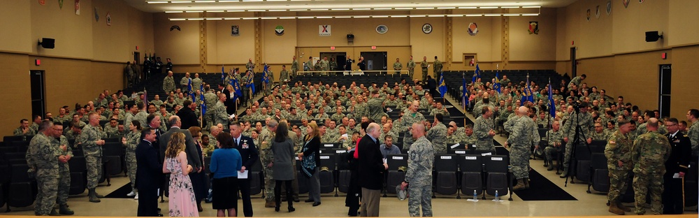 Welsh takes command of 194th Wing