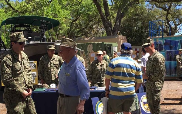 Stennis NSW Commands Honor Mississippi Bicentennial