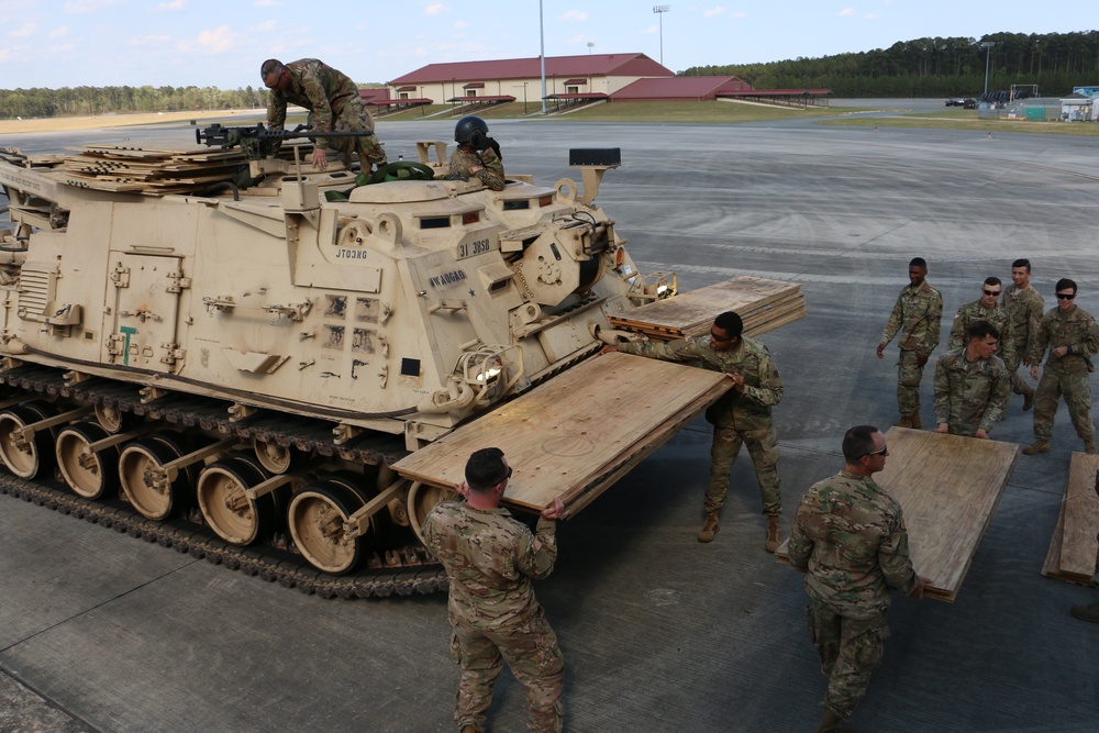 Soldiers, airmen refine air load plan for IRC