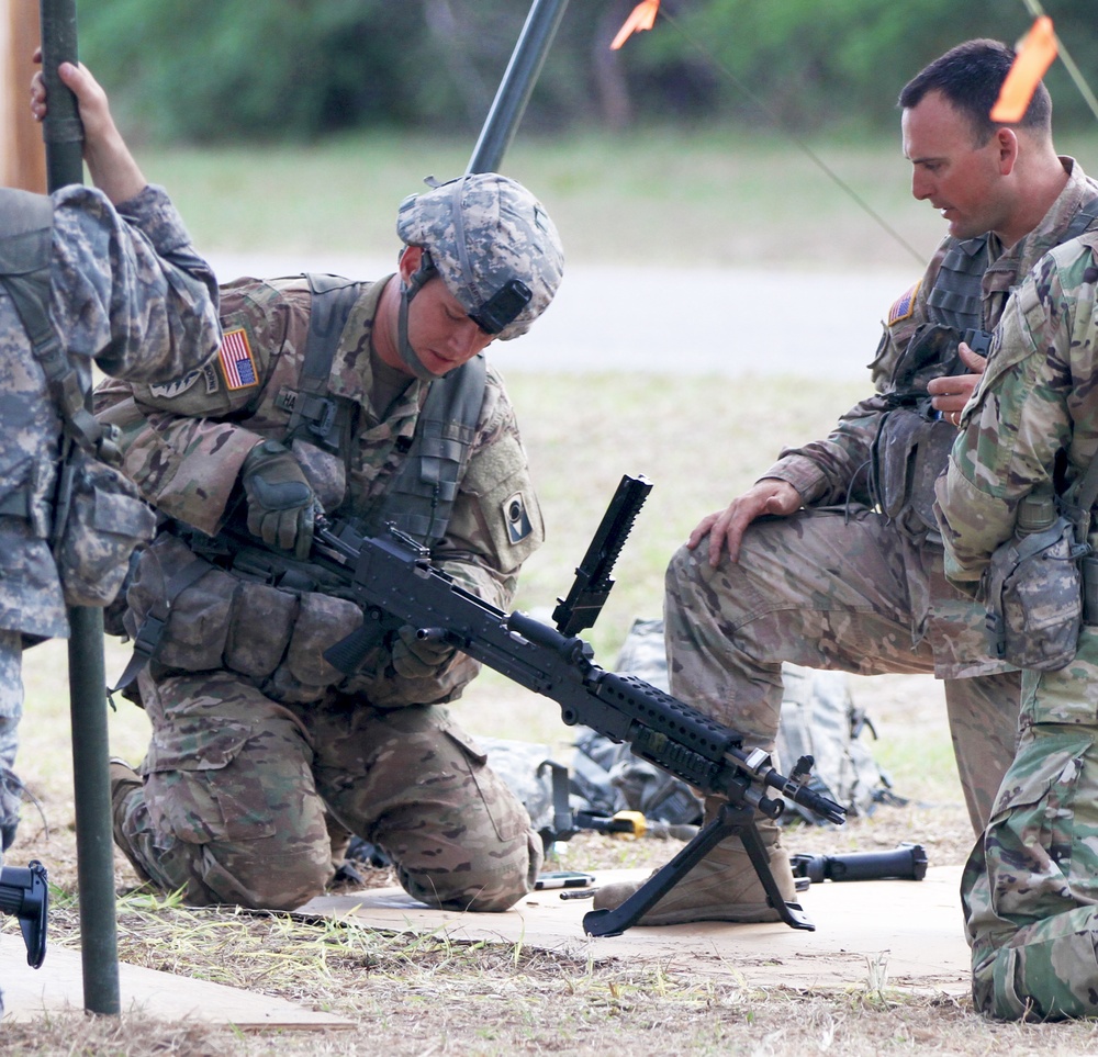 Florida Guardsmen compete for the Expert Infantryman Badge
