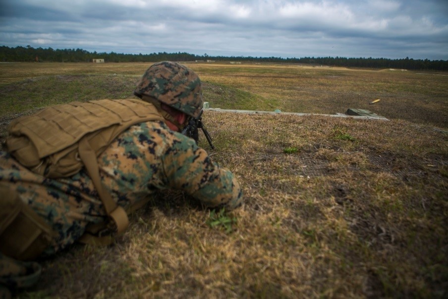 1/8 conducts live-fire range