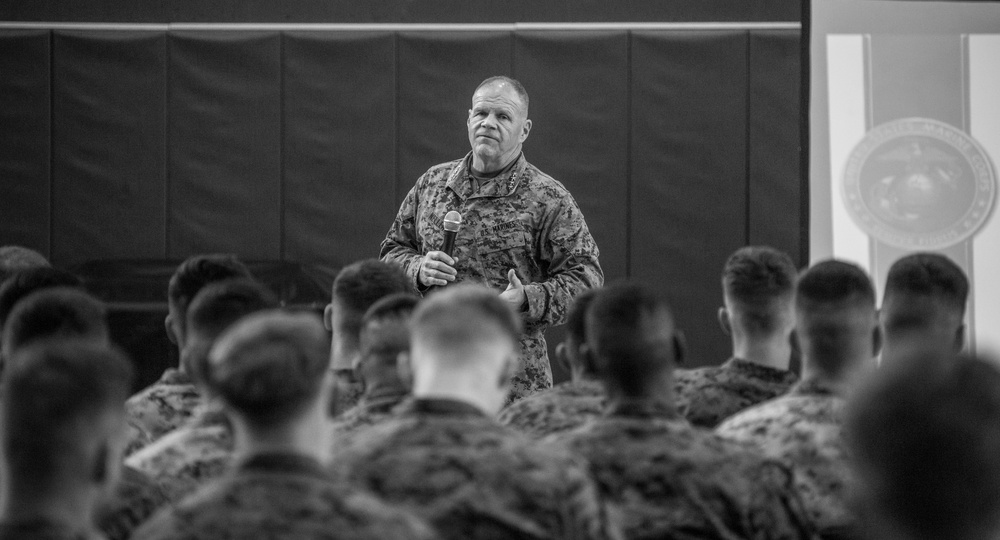 CMC Speaks to Marines at Camp Fuji
