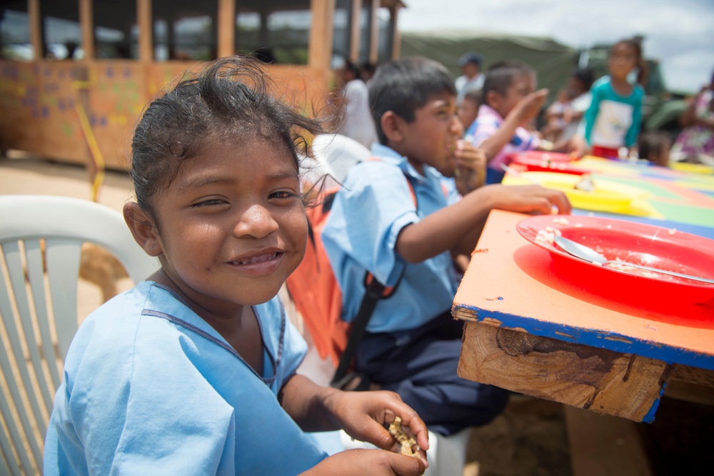 CP-17 Seabees work with Colombian Navy to build kitchen for Wayuu village school in Colombia