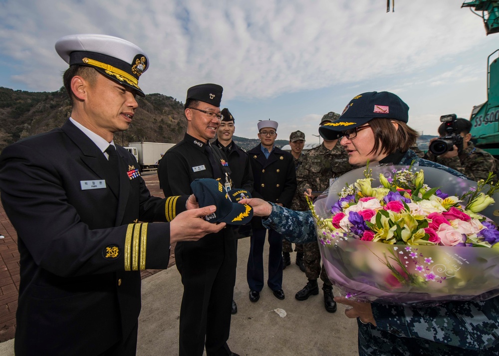 USS Barry Participates in Foal Eagle 2017