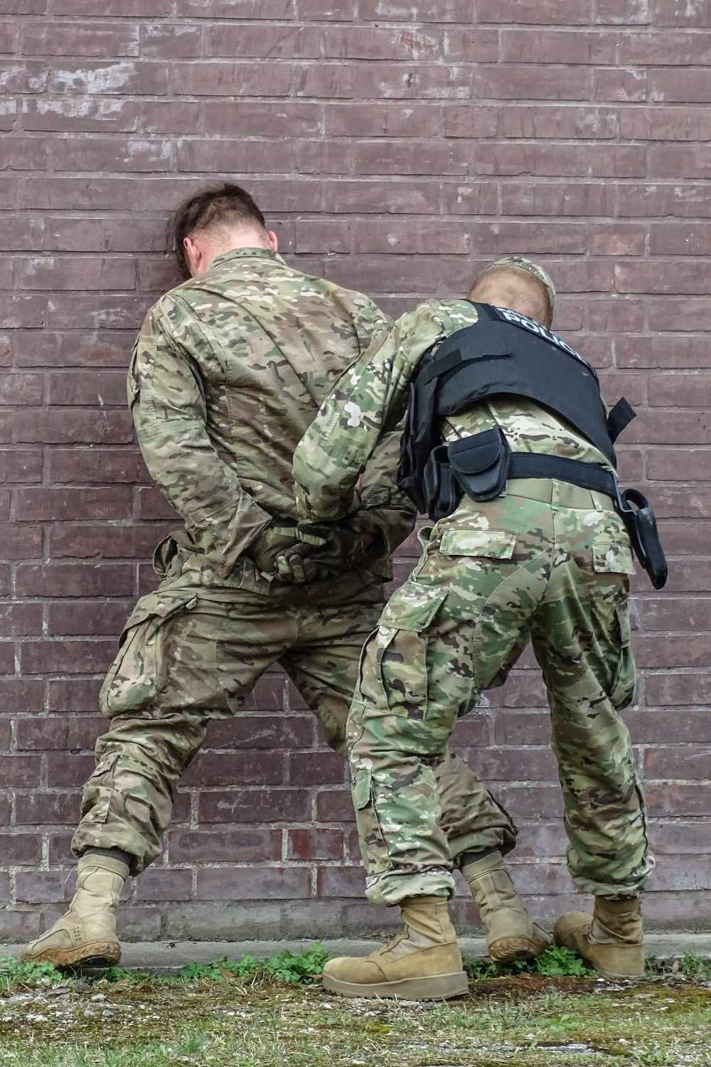 Detaining a non Compliant Subject Training