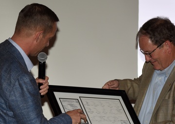 Nashville District celebrates career of its top civilian leader