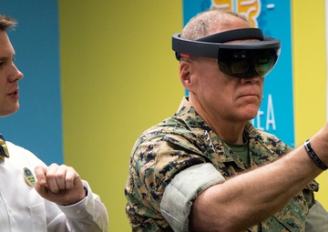 Commandant of the Marine Corps visits MCIPAC Innovation Lab at Camp Foster Library