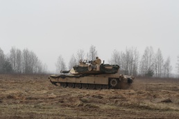 US, Lithuanian Soldiers conduct exercise Savage Wolf