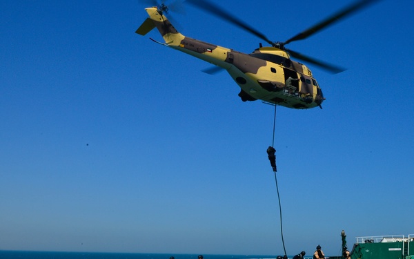 Elite Special Forces from GCC and U.S. simulate a raid on hijacked tanker