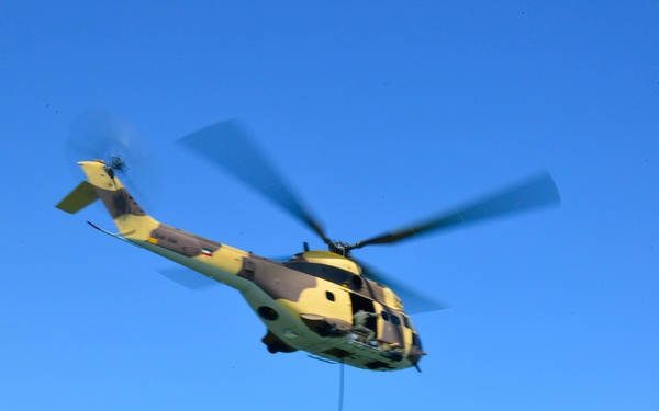 Elite Special Forces from GCC and U.S. simulate a raid on hijacked tanker