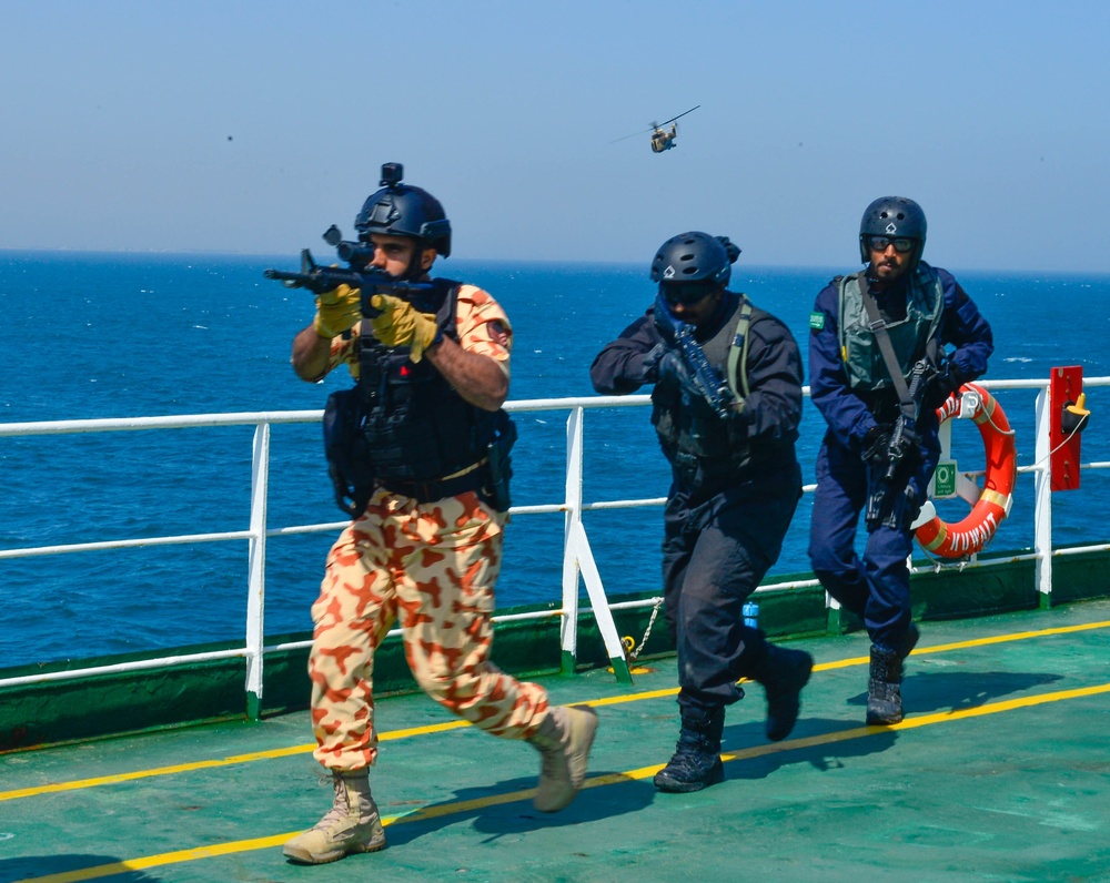 Elite Special Forces from GCC and U.S. simulate a raid on hijacked tanker