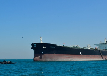 Elite Special Forces from GCC and U.S. simulate a raid on hijacked tanker